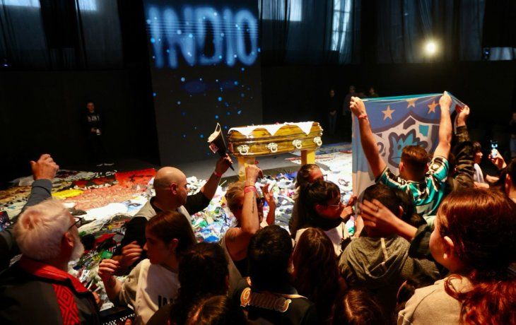Masiva despedida a Indio Solari. Foto: agencia Xinhua.