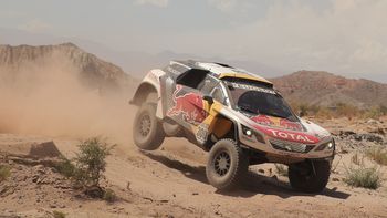 Peterhansel, otra vez en el primer lugar Peterhansel, otra vez en el primer lugar