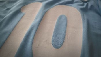 el ultimo jugador que uso la 10 del napoli es argentino, pero no es maradona el ultimo jugador que uso la 10 del napoli es argentino, pero no es maradona