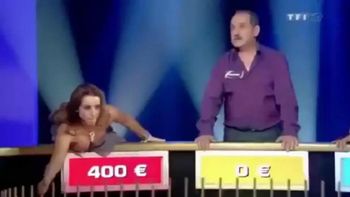 A una participantes se le vio todo en pleno programa A una participantes se le vio todo en pleno programa