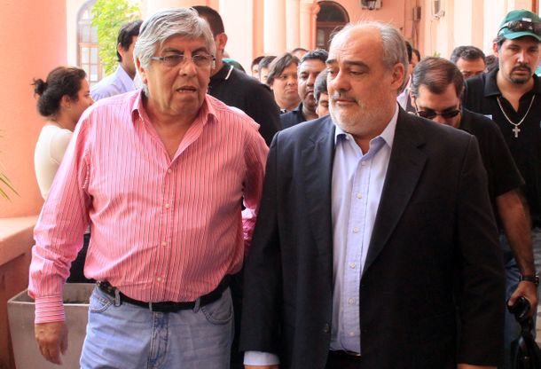 Hugo moyano se reunió con Ricardo Colombi