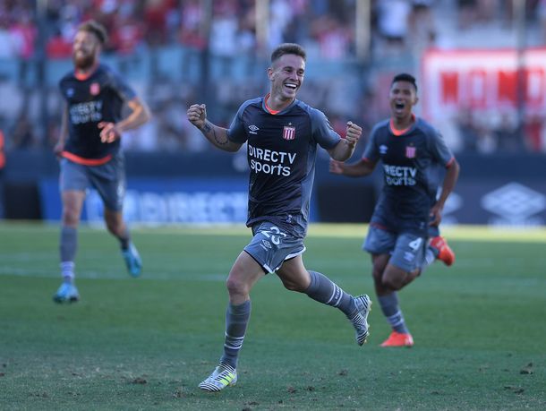 ¡Del más allá! Estudiantes ganó gracias a un gesto de Sampaoli