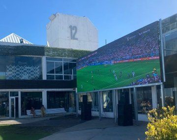 Fan Fest oficial en Mar del Plata: pantalla en la playa y show del Turco García