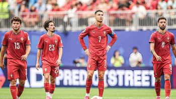 Con Cristiano a la cabeza, Portugal busca los octavos en Toronto. Con Cristiano a la cabeza, Portugal busca los octavos en Toronto.