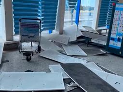 iran ataco azerbaiyan: lanzo drones contra el aeropuerto y una escuela en najichevan iran ataco azerbaiyan: lanzo drones contra el aeropuerto y una escuela en najichevan