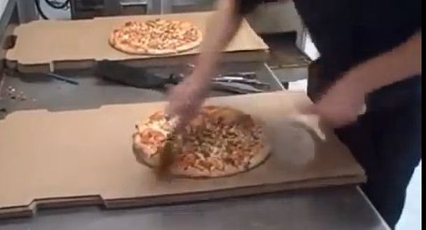 El cortador de pizzas más rápido del mundo del delivery