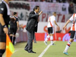 ramon diaz: vamos a dar pelea por el titulo hasta el final ramon diaz: vamos a dar pelea por el titulo hasta el final