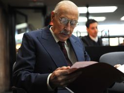 se demora el entierro de videla a la espera de la autopsia se demora el entierro de videla a la espera de la autopsia