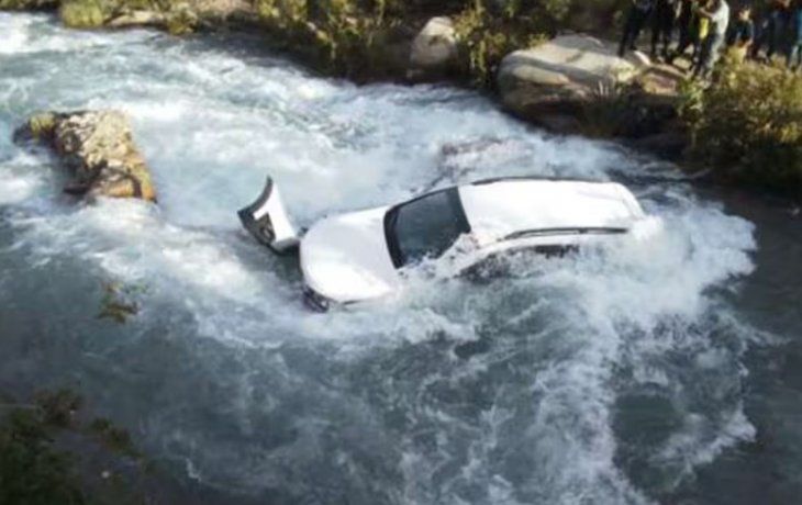 Mendoza: una joven murió tras caer con un auto a un arroyo