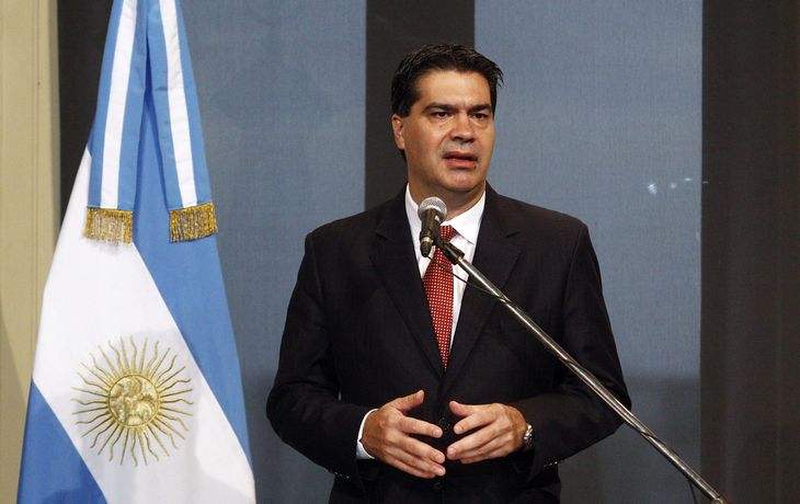 Capitanich: Se podrá comprar dólares sólo para ahorrar lo que sobra del salario mensual