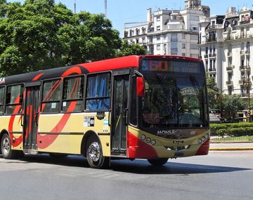 Paritarias: los trabajadores de la Línea 60 están en asamblea permanente