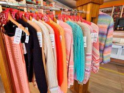 suspenden a casi 200 trabajadores de la empresa de tejido de punto mas importante de argentina suspenden a casi 200 trabajadores de la empresa de tejido de punto mas importante de argentina