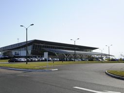 La llegada de vuelos privados al aeropuerto de Punta del Este continúa creciendo. La llegada de vuelos privados al aeropuerto de Punta del Este continúa creciendo.