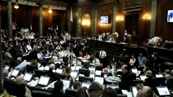 la legislatura portena aprobo el proyecto de presupuesto 2015 la legislatura portena aprobo el proyecto de presupuesto 2015