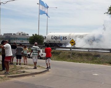 Explotó un camión con gas butano en la Panamericana: dos muertos