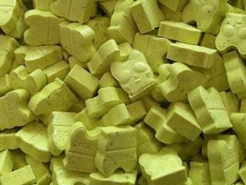 Detuvieron a un colombiano con 7 mil pastillas de éxtasis en Ezeiza.