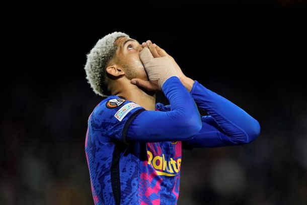 El drama personal de Ronald Araújo: viajó a Jerusalén en busca de recuperación espiritual