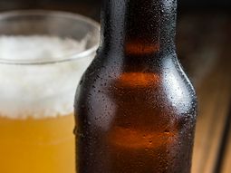 Fábricas Nacionales de Cerveza cerró su planta en Minas por la dificultad de costos. Fábricas Nacionales de Cerveza cerró su planta en Minas por la dificultad de costos.