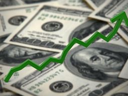 el dolar ilegal alcanzo los 15 pesos: ¿por que sube tanto? el dolar ilegal alcanzo los 15 pesos: ¿por que sube tanto?