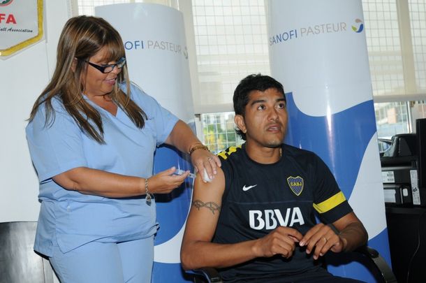 Se volvió una costumbre: vacunaron a los jugadores de Boca