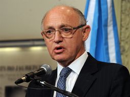 timerman participa en israel del dia de conmemoracion de victimas del holocausto timerman participa en israel del dia de conmemoracion de victimas del holocausto