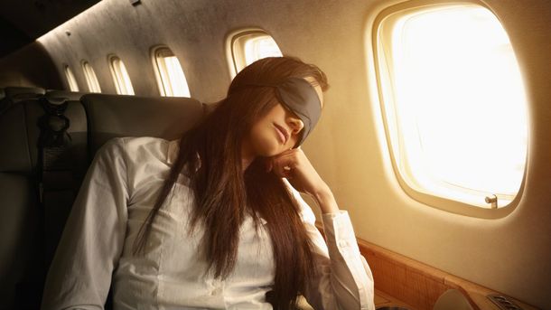 Dormir en el avión puede ser una misión imposible