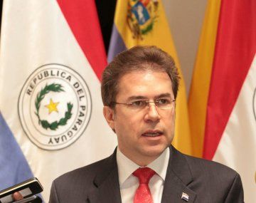 Ministro de Paraguay propone construir un muro en la frontera con Argentina