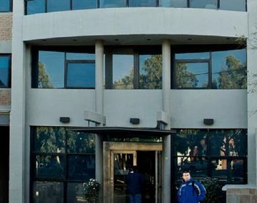 Un hombre amenazó de muerte al médico que estuvo en el parto de su hijo