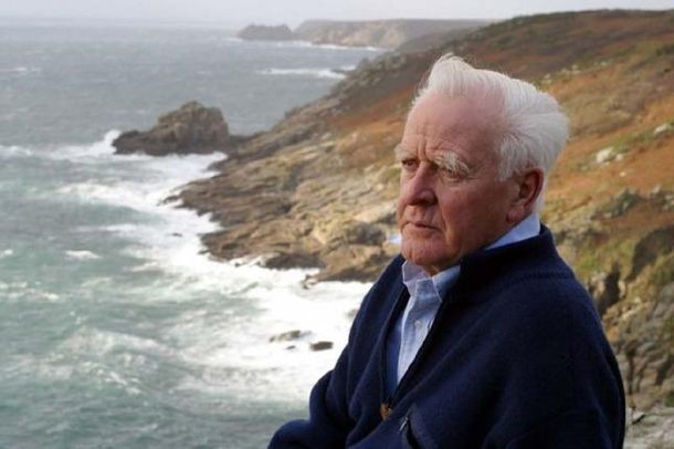 Murió John Le Carré, reconocido novelista británico de espionaje