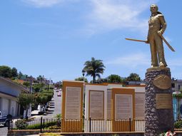 Asume la presidencia el general Nicolás Bravo en 1842. Asume la presidencia el general Nicolás Bravo en 1842.