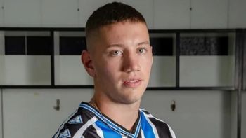 sorpresa total: un futbolista del ascenso recurrio a facebook para conseguir club sorpresa total: un futbolista del ascenso recurrio a facebook para conseguir club