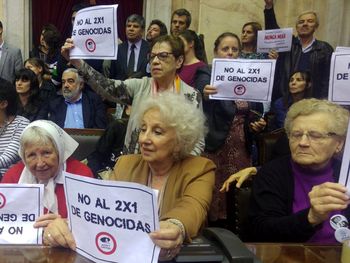 Estela de Carlotto y las Madres y Abuelas de Plaza de Mayo