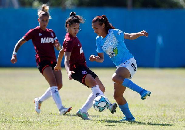 Mara Gómez, tras su debut: Casi no estaba acá y hoy puedo disfrutar del fútbol
