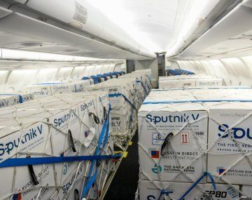 Llegó un nuevo vuelo con 765.545 mil dosis del componente 1 de la Sputnik V desde Moscú