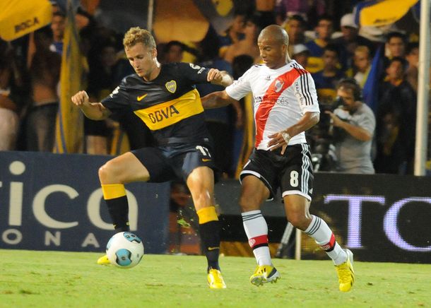 Con suplentes, Boca derrotó a River por penales en Mendoza