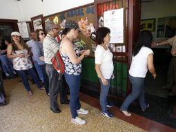 venezuela inicia el recuento parcial de los votos venezuela inicia el recuento parcial de los votos