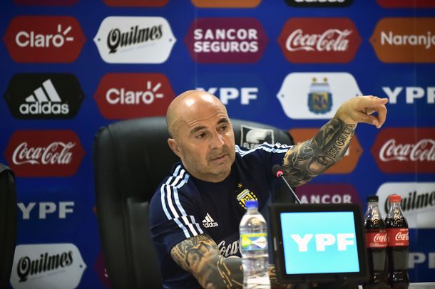 Jorge Sampaoli en conferencia de prensa