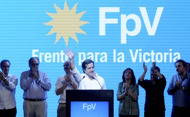 Recalde lanzará su campaña con un multitudinario acto en el Luna Park