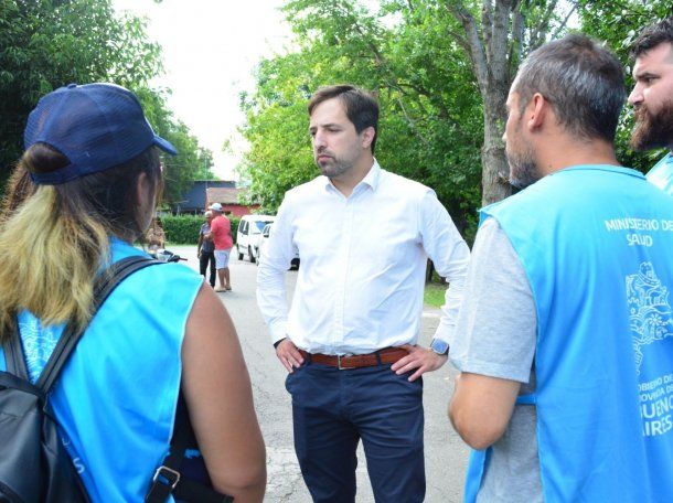 Nicolás Kreplak cruzó a Manuel Adorni tras referirse a la invasión de mosquitos