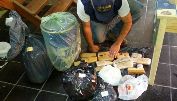 Detienen a una banda de narcotraficantes y secuestraron casi 20 kilos de cocaína