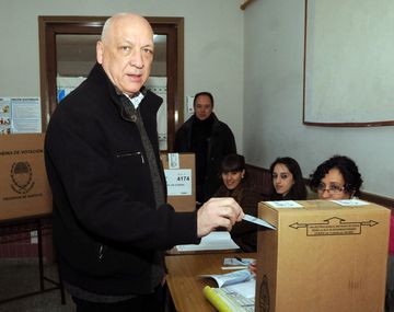 Santa Fe: balearon la casa del gobernador Antonio Bonfatti