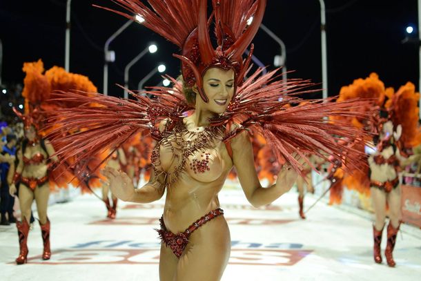 Marí Marí desfila por Entre Ríos