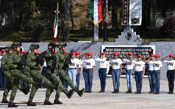 En 1940 se promulga la Ley del Servicio Militar Obligatorio.