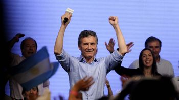 macri se incremento el sueldo en un 30,6% y cobro en enero 131.421 pesos macri se incremento el sueldo en un 30,6% y cobro en enero 131.421 pesos