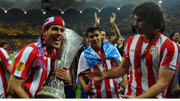 Domínguez conquistó la Europa League bajo la conducción del Domínguez conquistó la Europa League bajo la conducción del