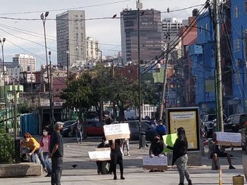Ordenan que el Gobierno porteño garantice provisión de agua potable en barrios populares