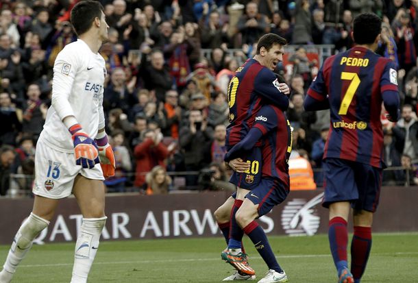 Soberbio: Messi festejó sus 300 partidos con tres goles ante el Levante