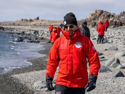 Lacalle Pou viajó a la Antártida con sus hijos y el episodio generó revuelo en la escena local. Lacalle Pou viajó a la Antártida con sus hijos y el episodio generó revuelo en la escena local.