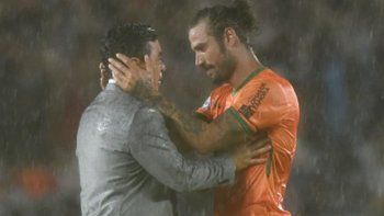 Marcelo Gallardo y Daniel Osvaldo, en un River vs Banfield. 