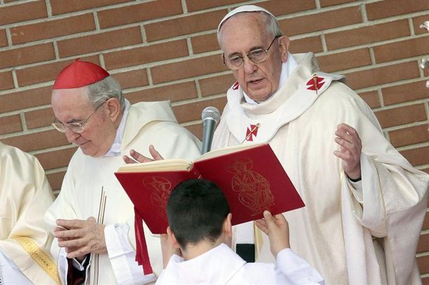 El Papa creó una comisión para reformar el banco del Vaticano